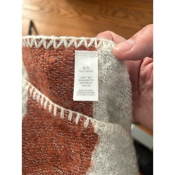 Aerie Striped Oversized Poncho Ruana Womens One Size Gray Brown Yellow Boho NWT - Picture 3 of 7